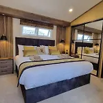 1 Sunset View 米勒姆