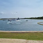 1 Sunset View 公寓