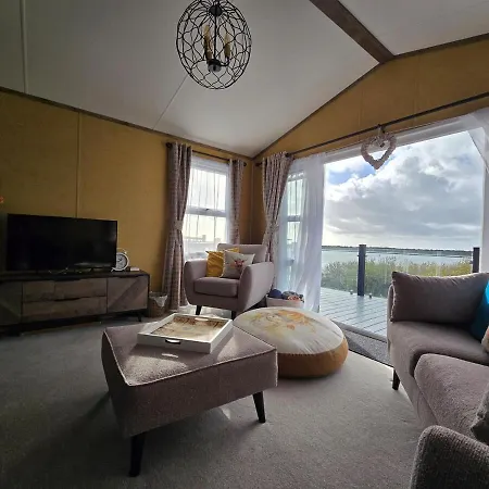 1 Sunset View Apartment *