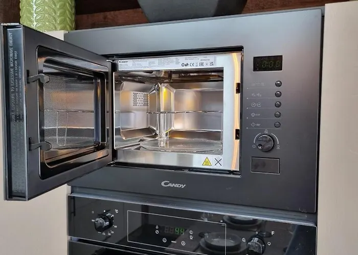 1 Sunset View Apartment *