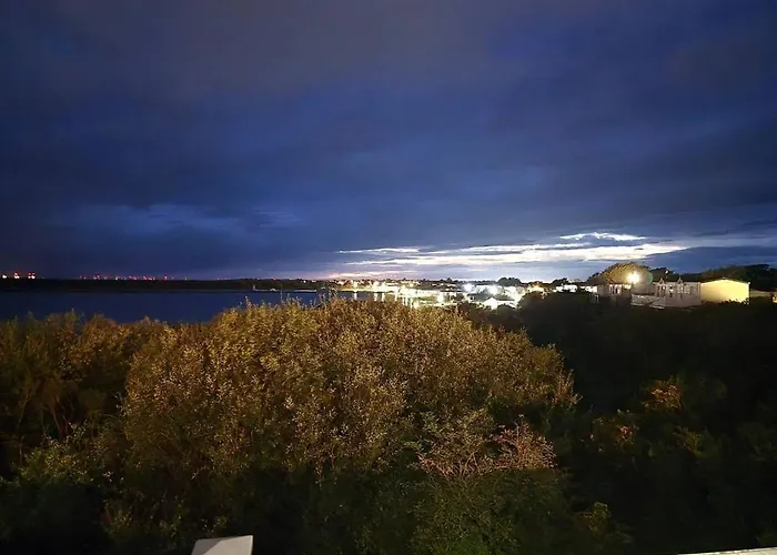 Apartment 1 Sunset View *