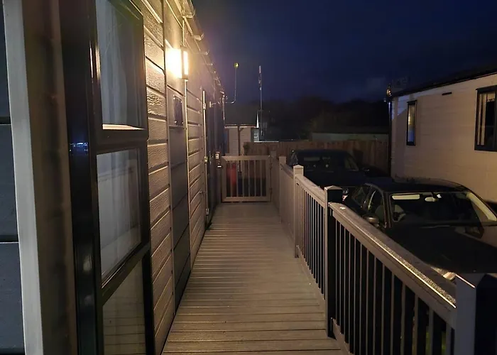 1 Sunset View Apartment